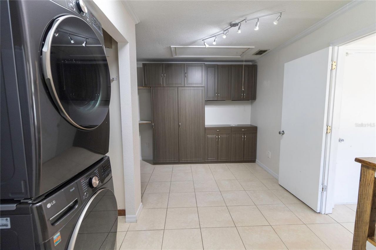 3908 Rosedale Drive , Brandon, FL 33511 Photo