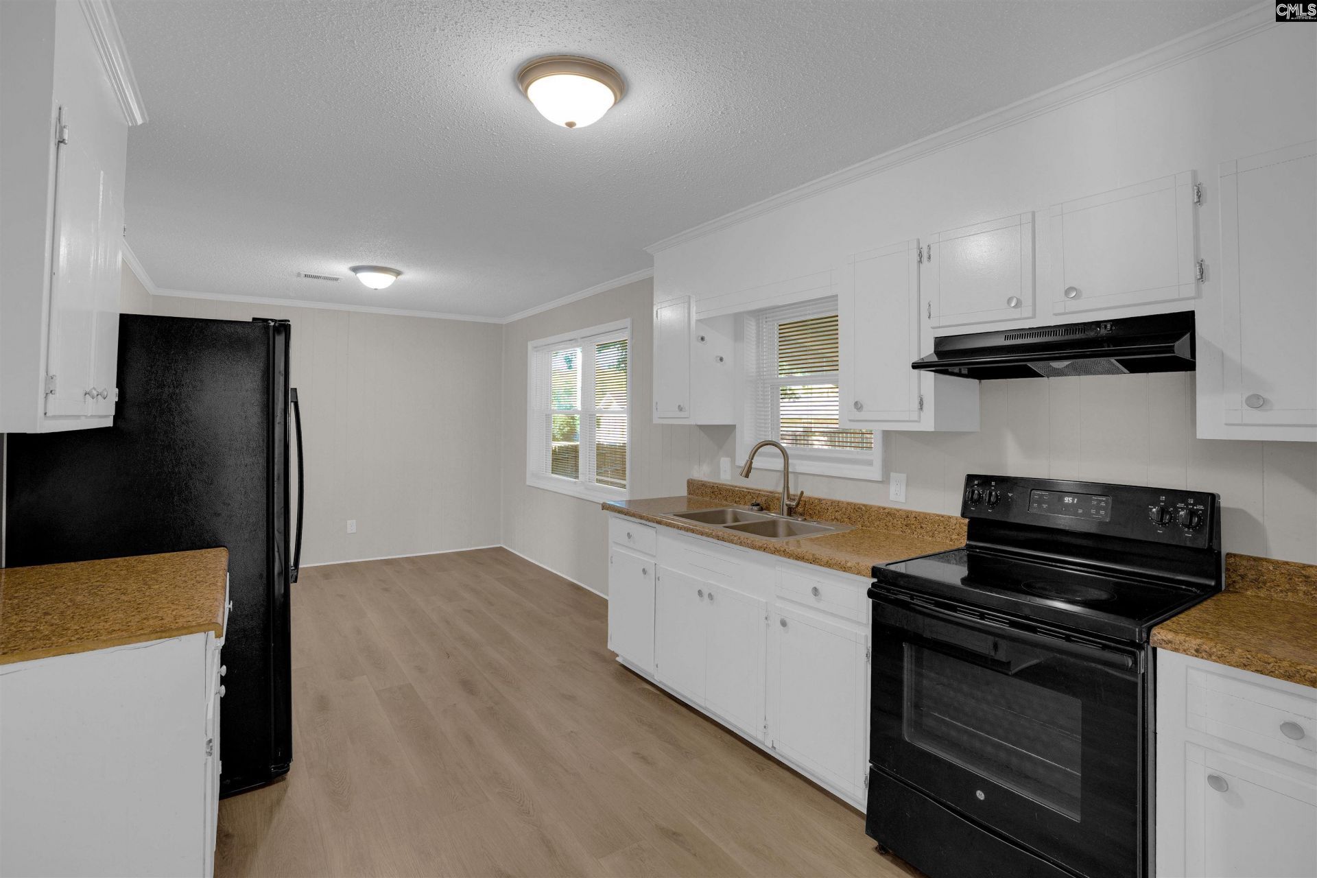 101 Netherland Drive  Photo 14