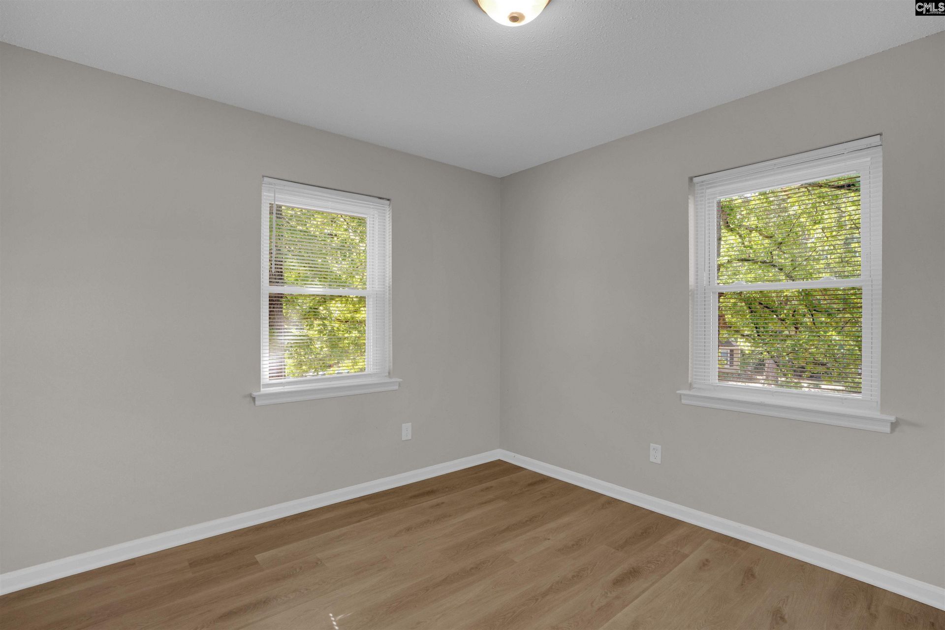 101 Netherland Drive  Photo 26