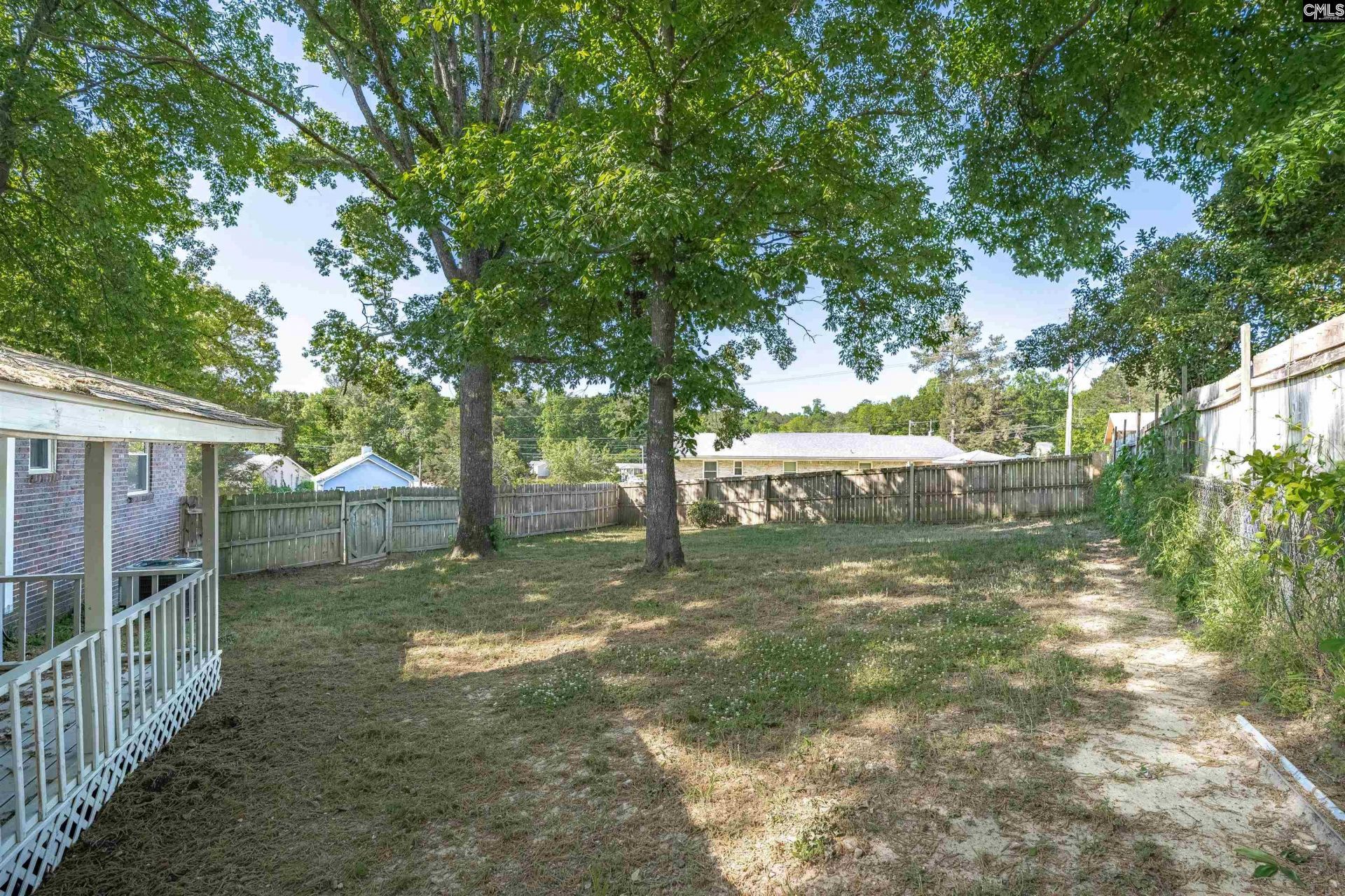 101 Netherland Drive  Photo 32