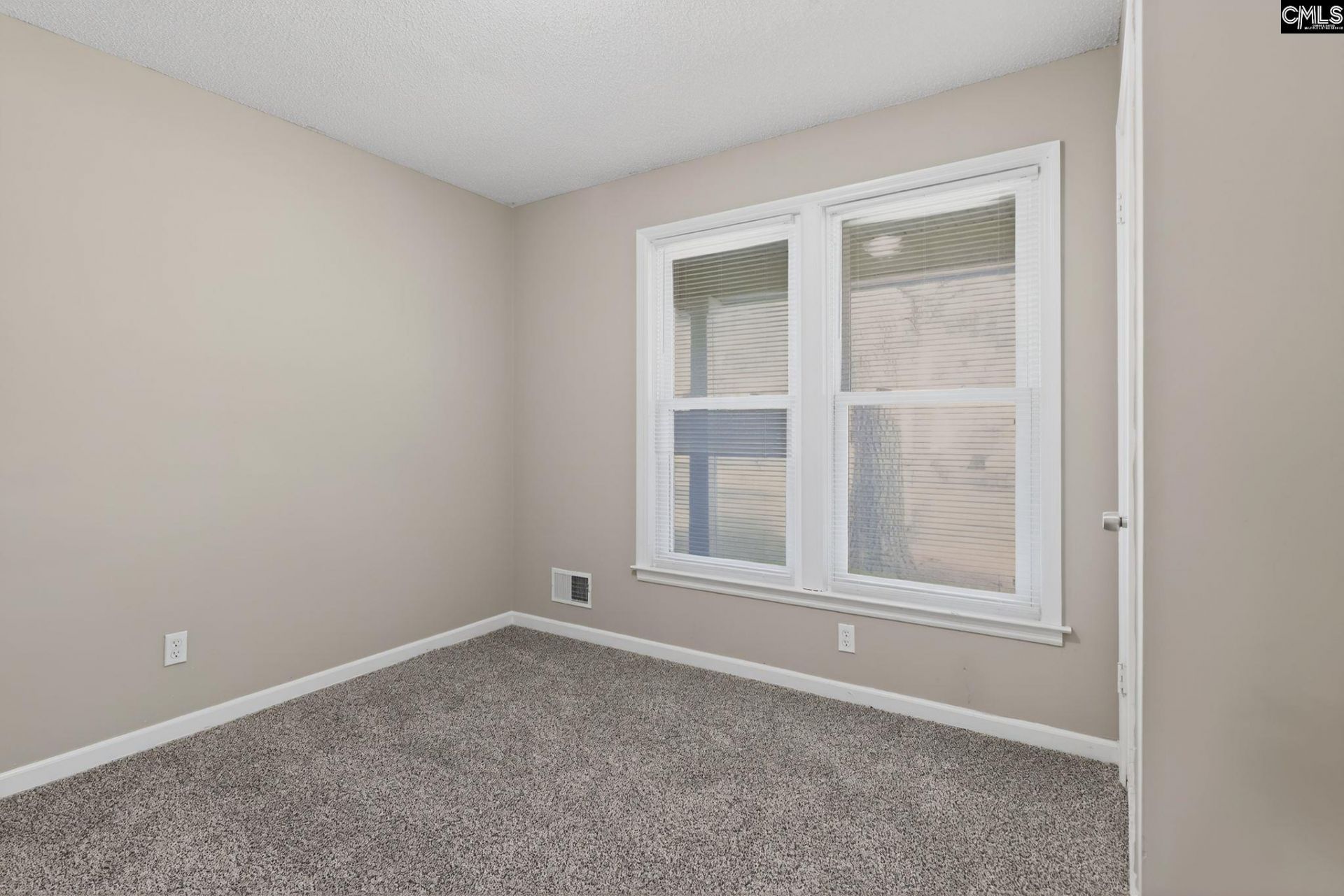 2039 Cheltenham Lane Photo 19