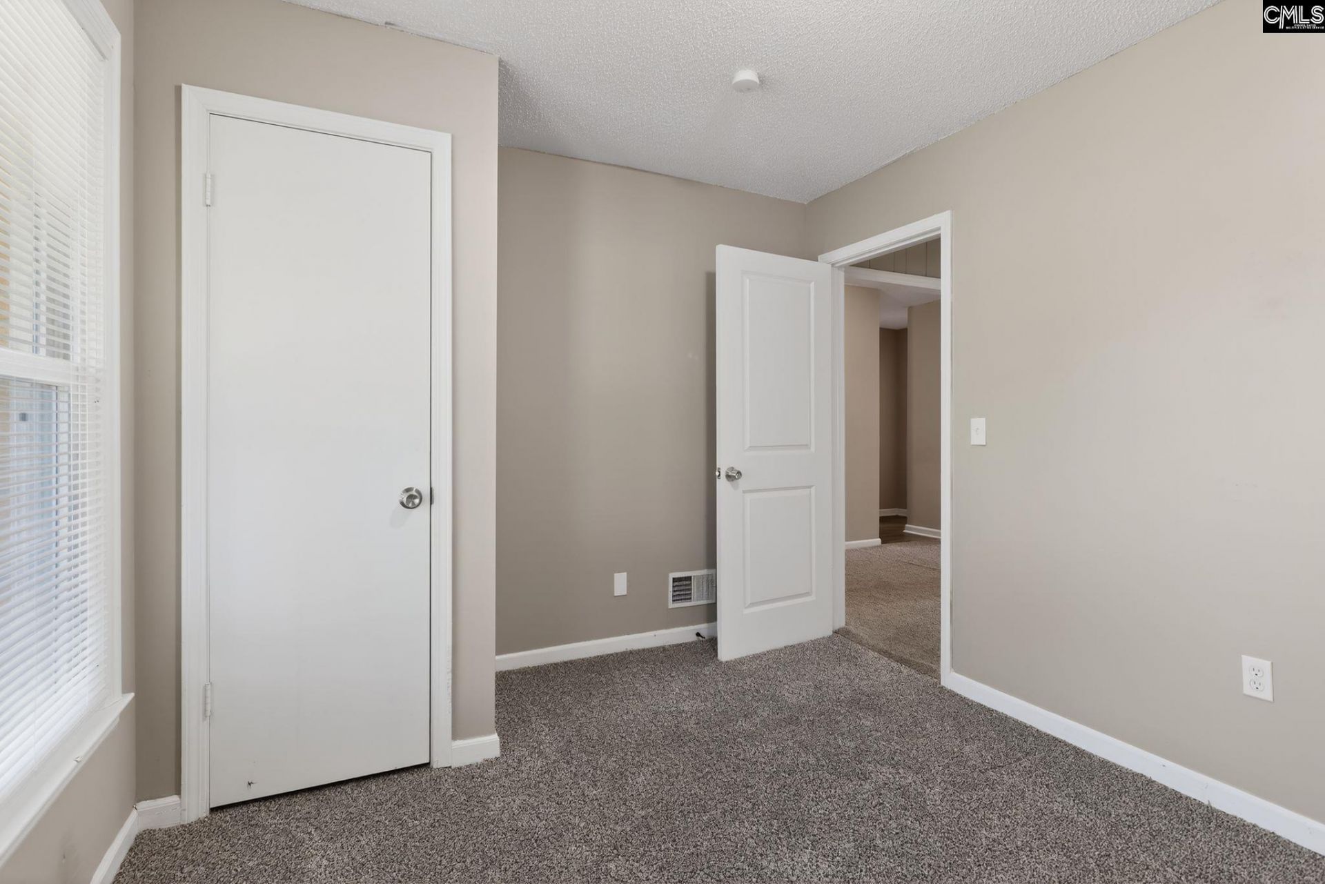 2039 Cheltenham Lane Photo 25