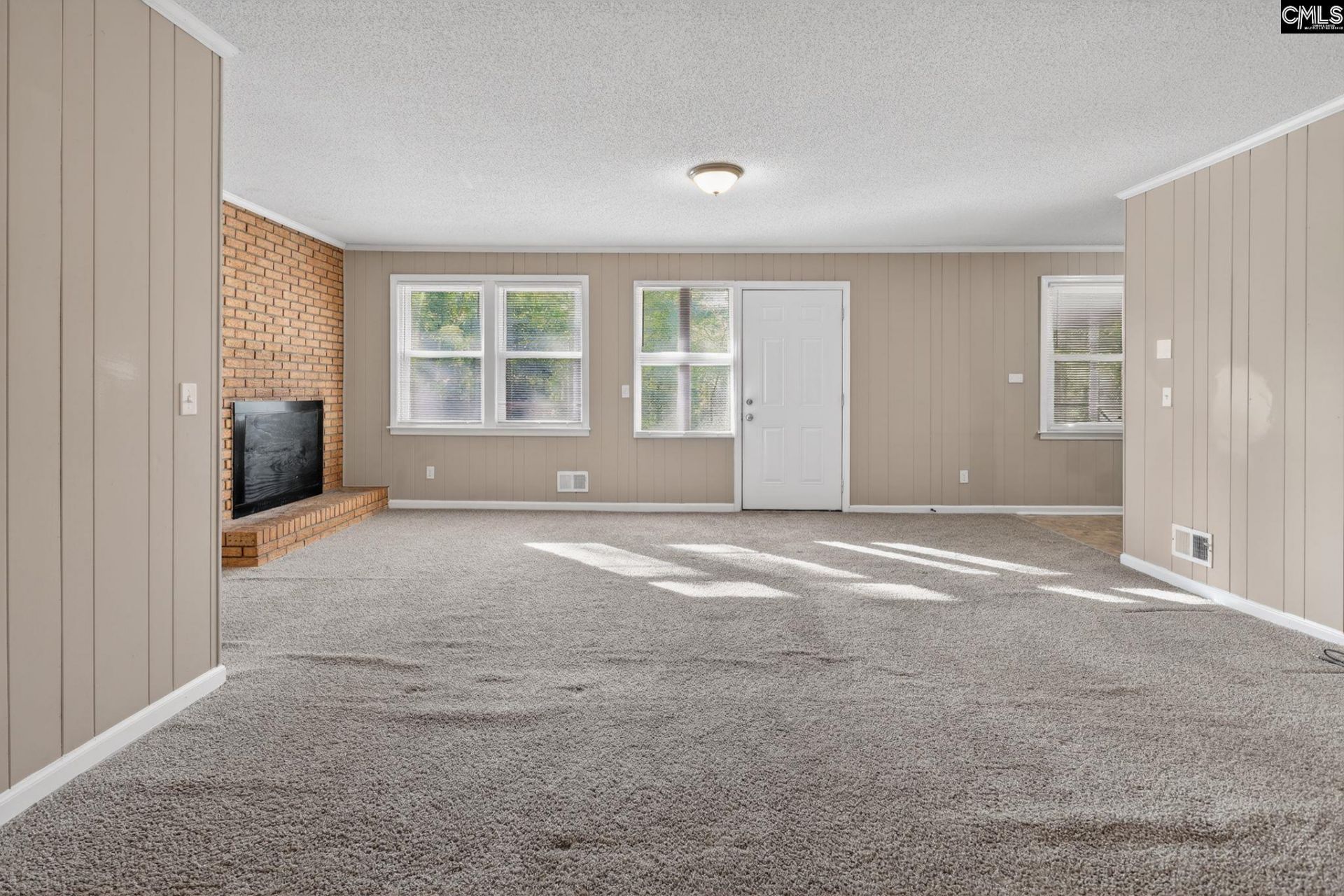 2039 Cheltenham Lane Photo 4