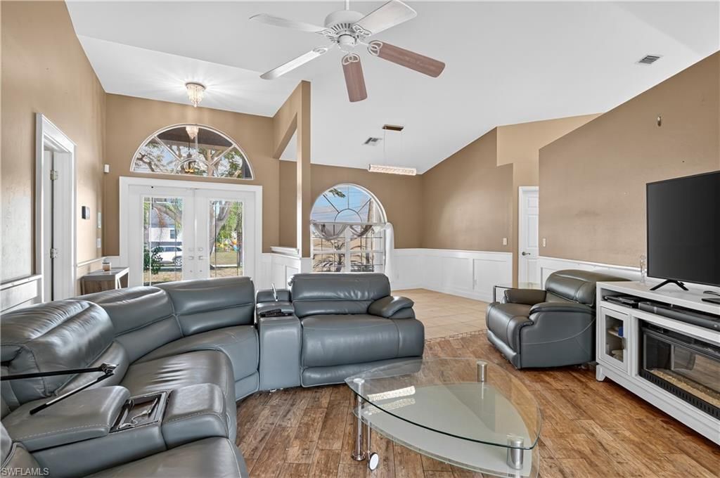 1914 NW 36th Ave , Cape Coral, FL 33993 Photo