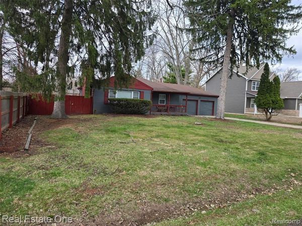 19830 Mahon Street , Southfield, MI 48075