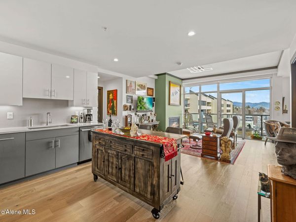 201 N 1ST ST , Unit 904, Coeur d'Alene, ID 83814