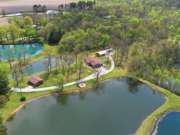 2179 Brown Road , Brighton, IL 62012