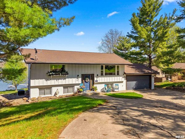 12 HILLSIDE Court, Dahinda, IL 61428