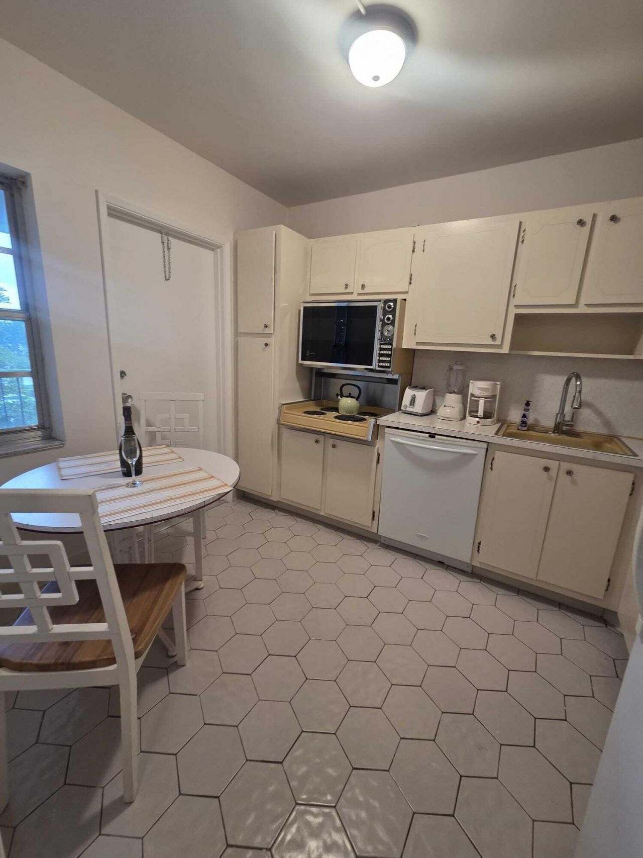 3150 N Palm Aire Drive, Unit 307, Pompano Beach, FL 33069 Photo