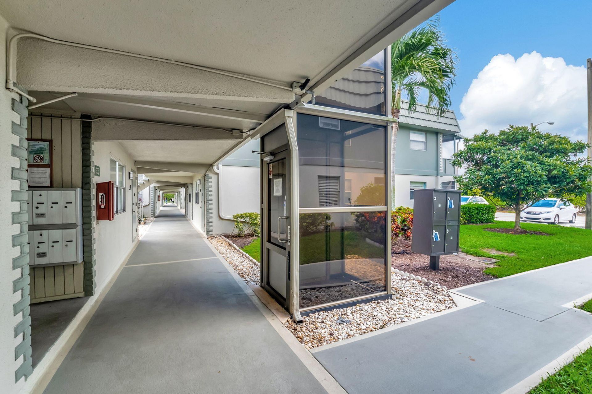 89 Flanders Way, Unit B, Delray Beach, FL 33484 Photo
