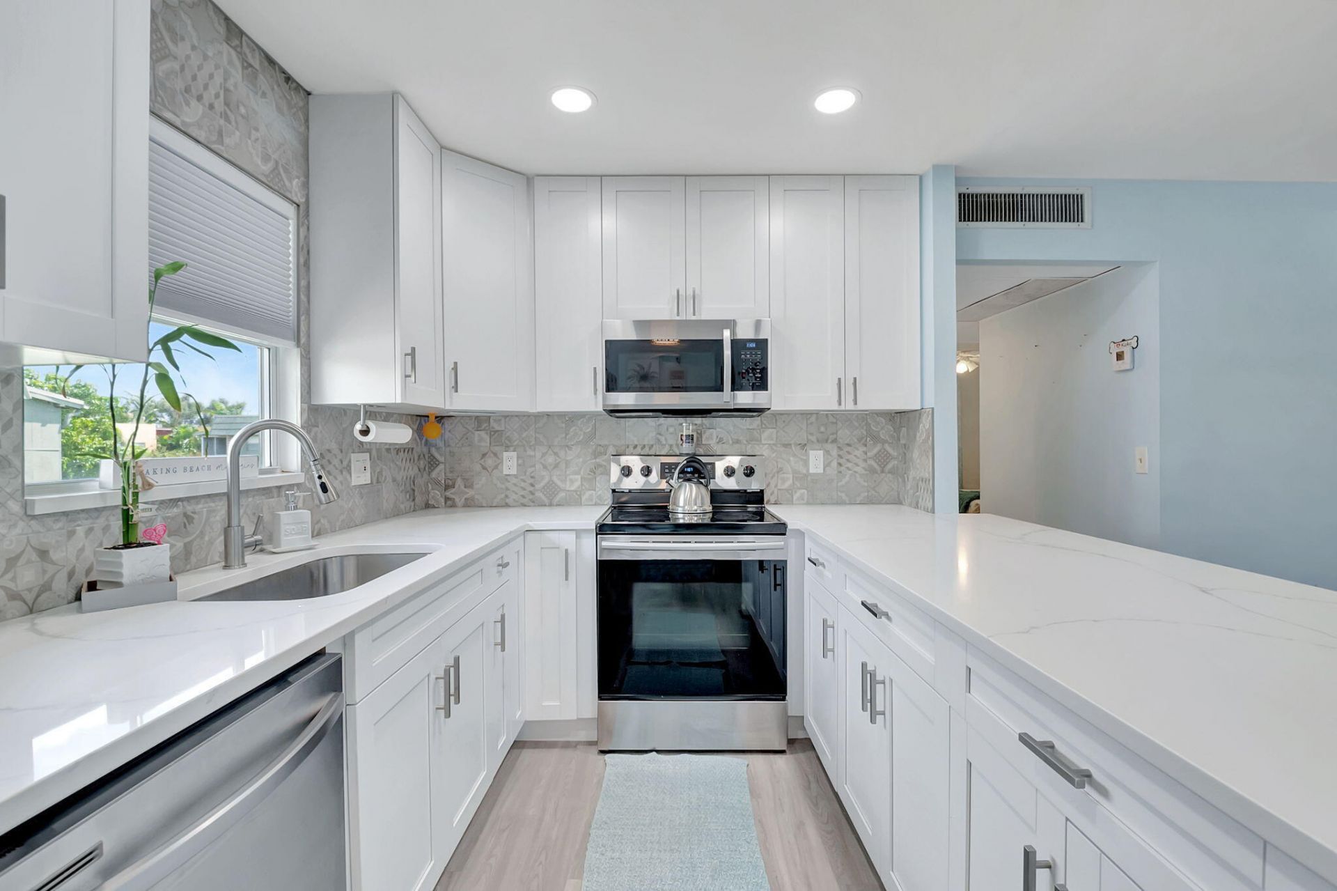 89 Flanders Way, Unit B, Delray Beach, FL 33484 Photo