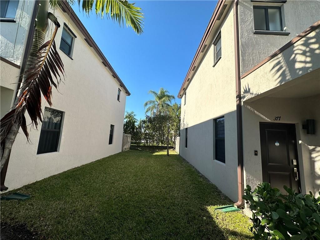 377 NE 208th Terrace, Unit 377, Miami, FL 33179 Photo