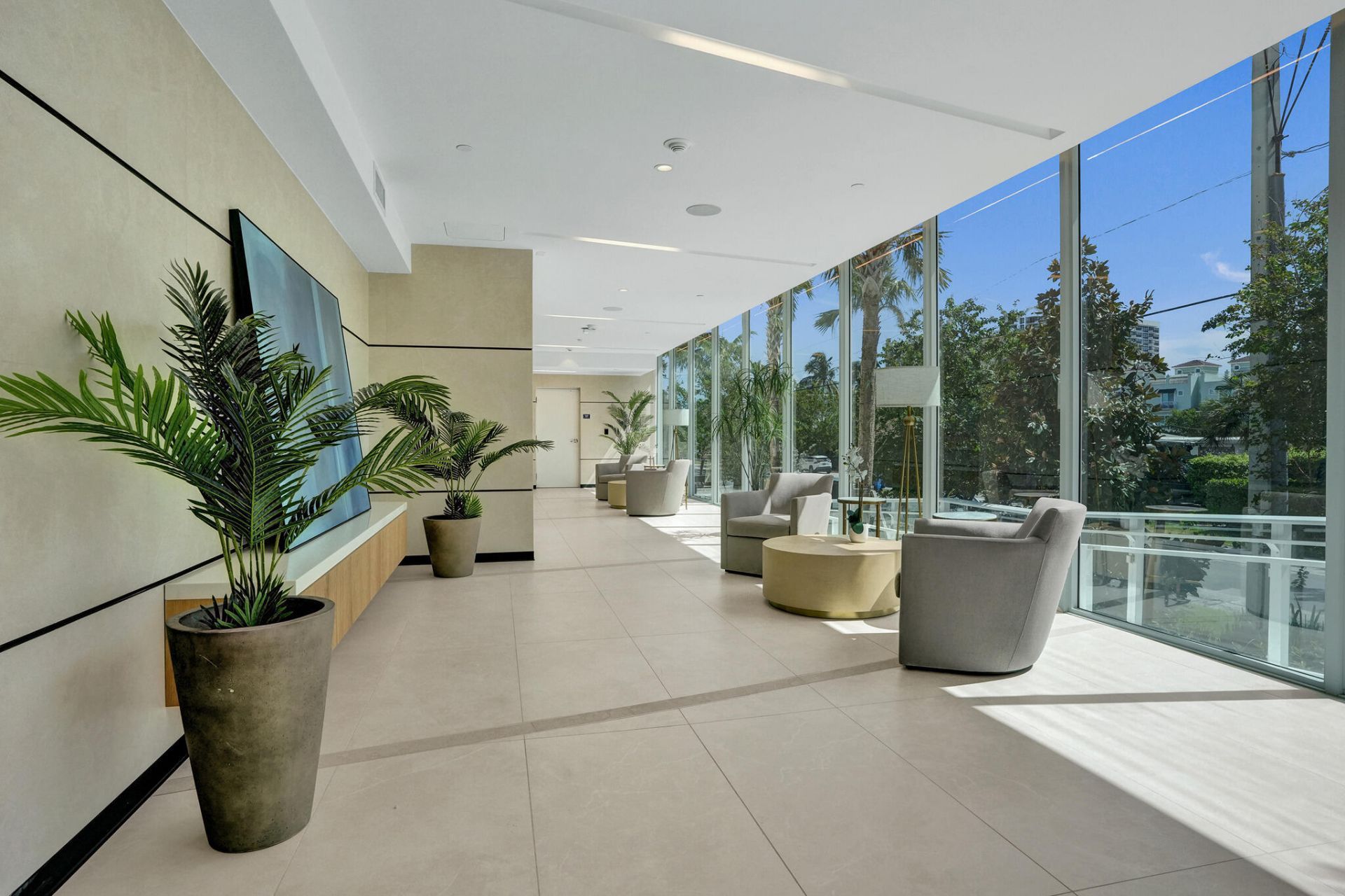 407 N Riverside Drive, Unit 204, Pompano Beach, FL 33062 Photo