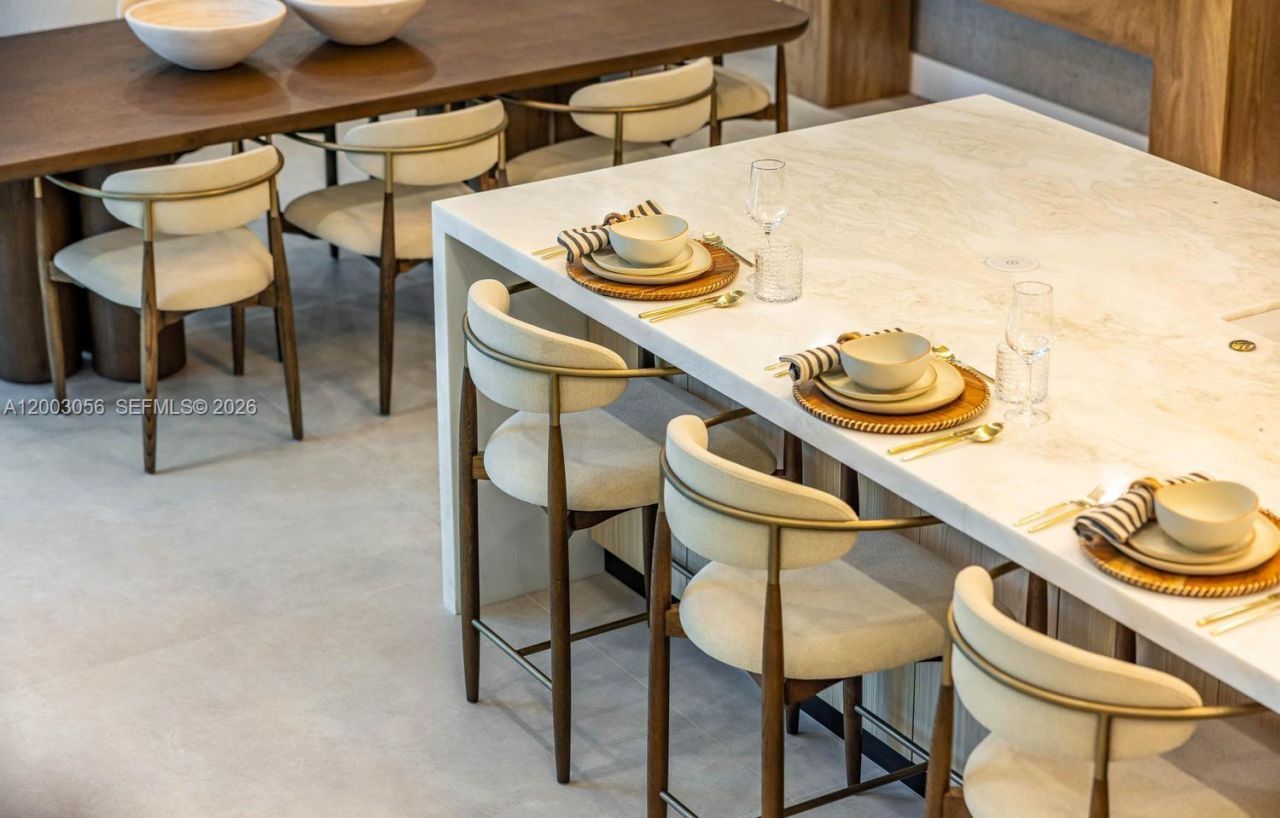 824 NE 111th St, Biscayne Park, FL 33161 Photo