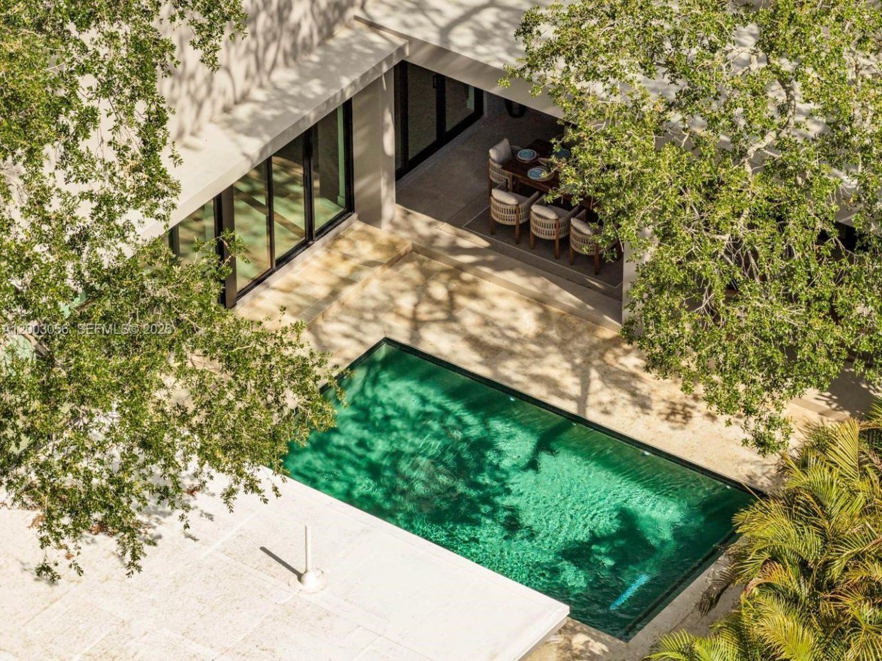 824 NE 111th St, Biscayne Park, FL 33161 Photo