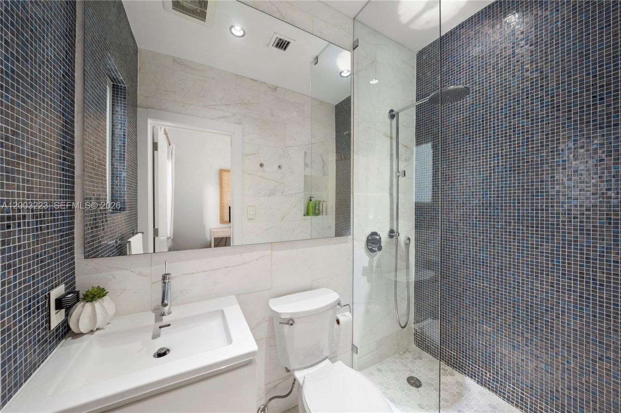 330 E San Marino Dr, Miami Beach, FL 33139 Photo