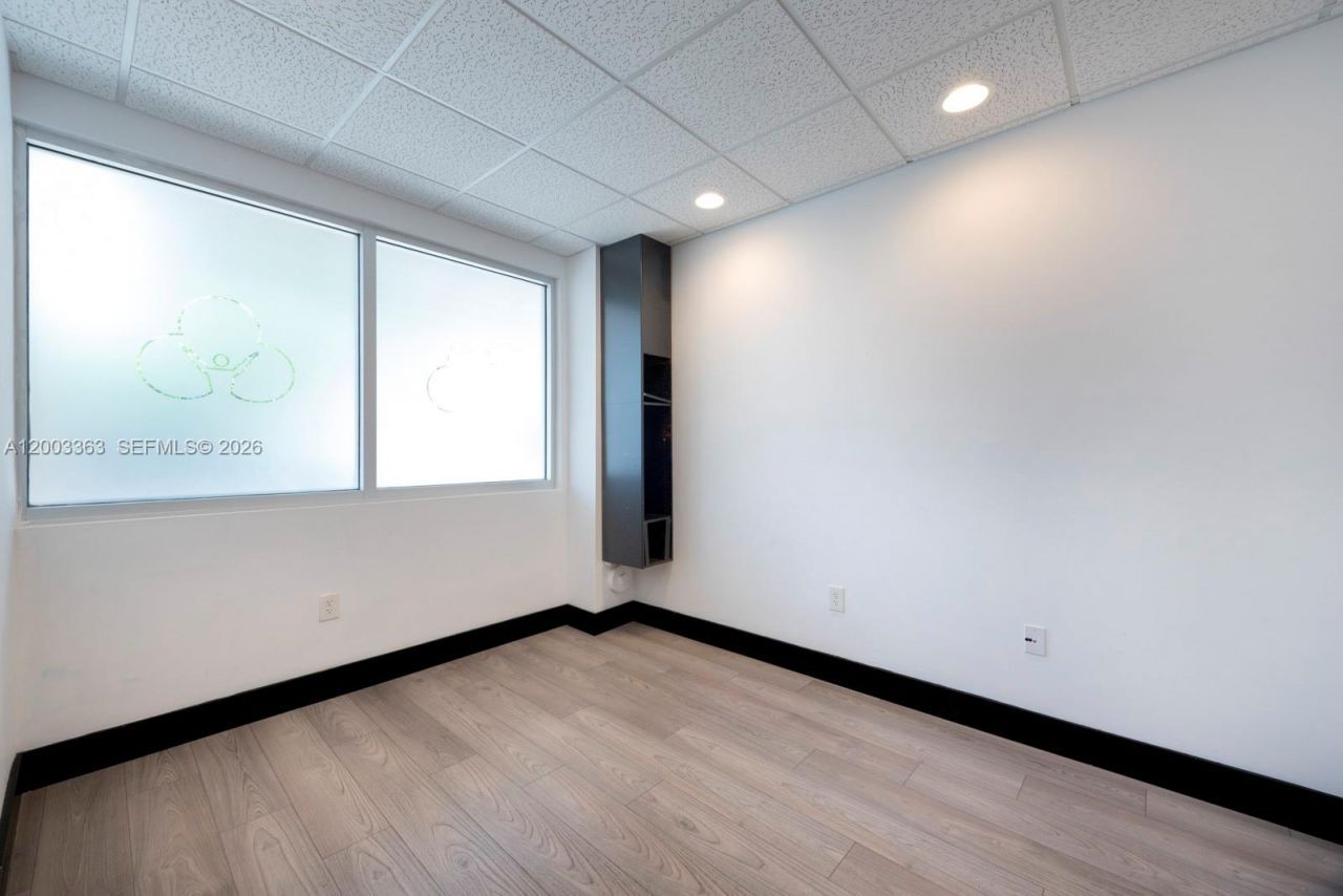 6141 Sunset Dr , Unit 110, South Miami, FL 33143 Photo