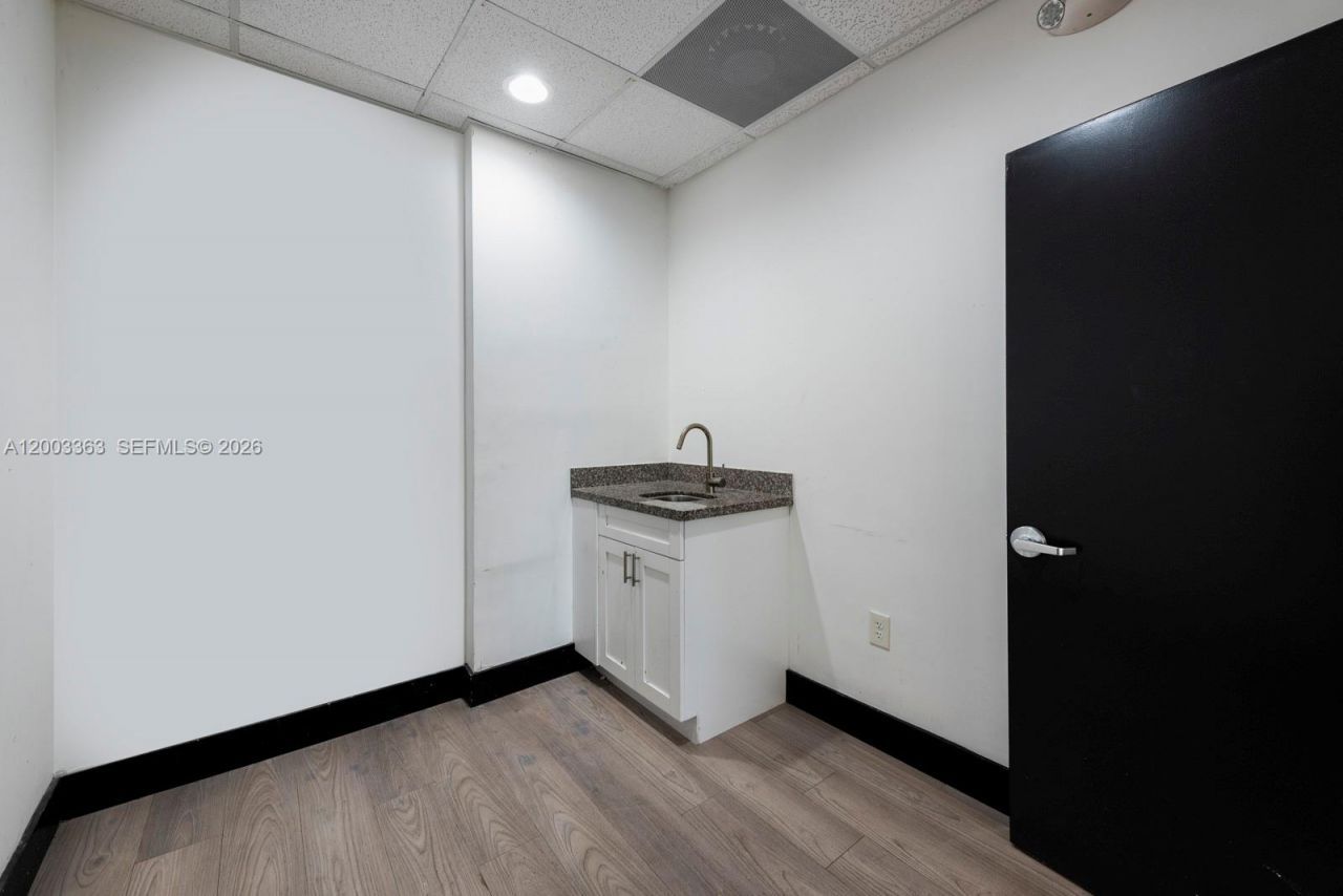 6141 Sunset Dr , Unit 110, South Miami, FL 33143 Photo