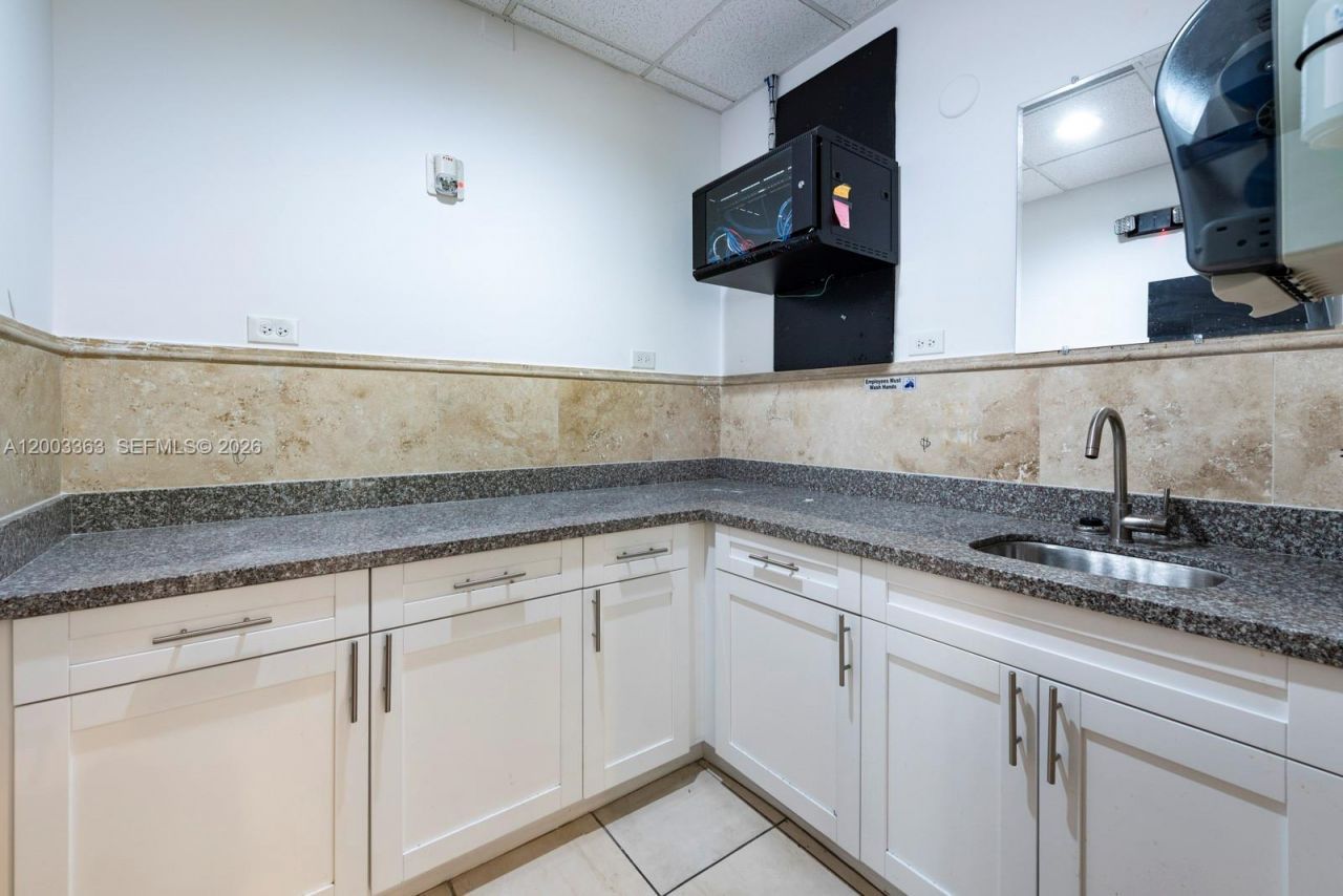 6141 Sunset Dr , Unit 110, South Miami, FL 33143 Photo