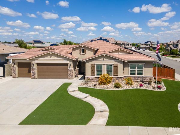 14902 Brockbank Avenue, Bakersfield, CA 93314