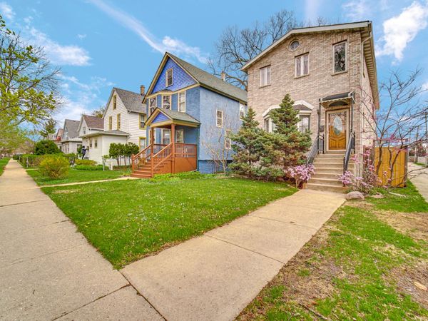 1915 Dewey Avenue , Evanston, IL 60201