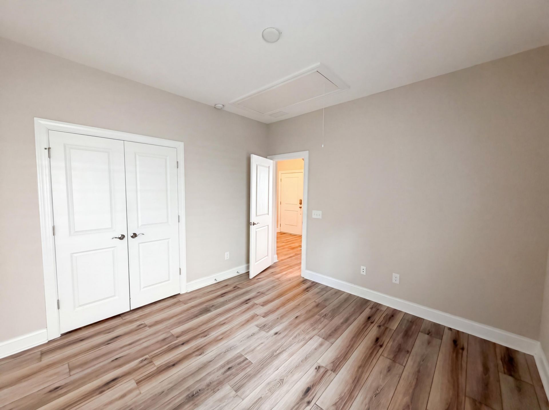 537 Nandina Drive Photo 4