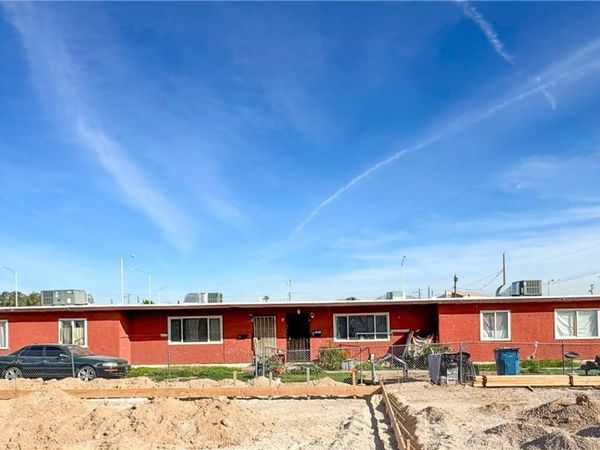 705 W Monroe Avenue, Las Vegas, NV 89106