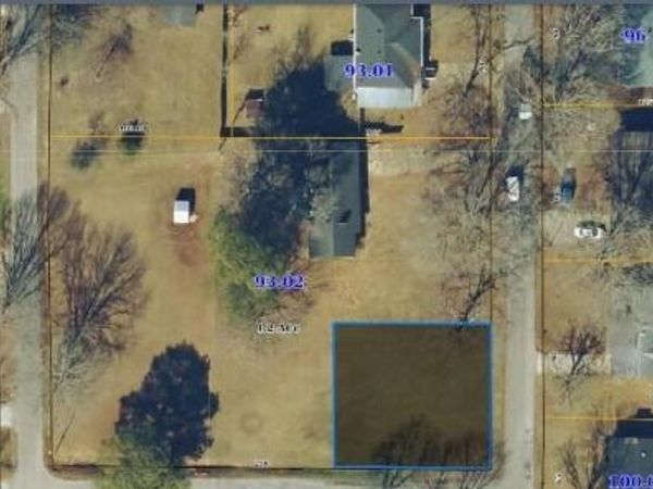 108 Clyde St., Booneville, MS 38829
