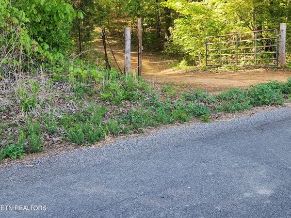 277 County Road 408 , Englewood, TN 37329