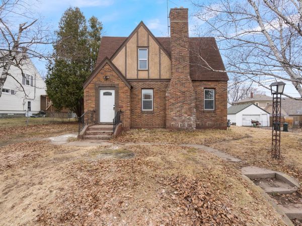 109 10th Street , Cloquet, MN 55720