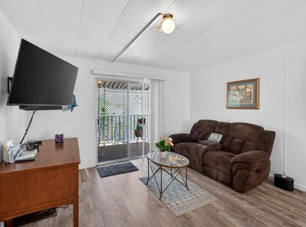 71 Calle Margarita, Elk Grove, CA 95624 Photo