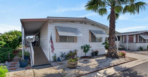 71 Calle Margarita, Elk Grove, CA 95624 Photo