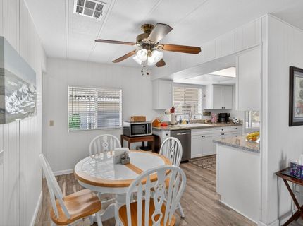 71 Calle Margarita, Elk Grove, CA 95624 Photo
