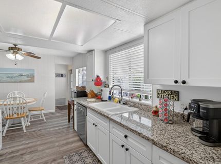 71 Calle Margarita, Elk Grove, CA 95624 Photo