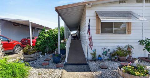 71 Calle Margarita, Elk Grove, CA 95624 Photo