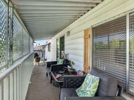 71 Calle Margarita, Elk Grove, CA 95624 Photo
