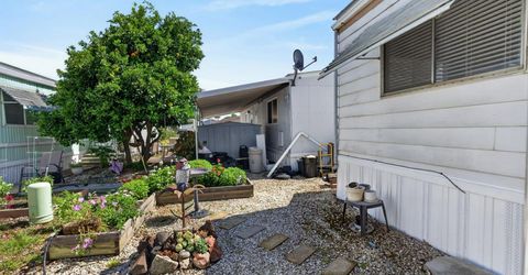 71 Calle Margarita, Elk Grove, CA 95624 Photo