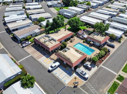 71 Calle Margarita, Elk Grove, CA 95624 Photo