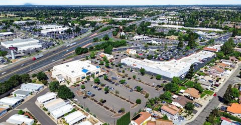 71 Calle Margarita, Elk Grove, CA 95624 Photo