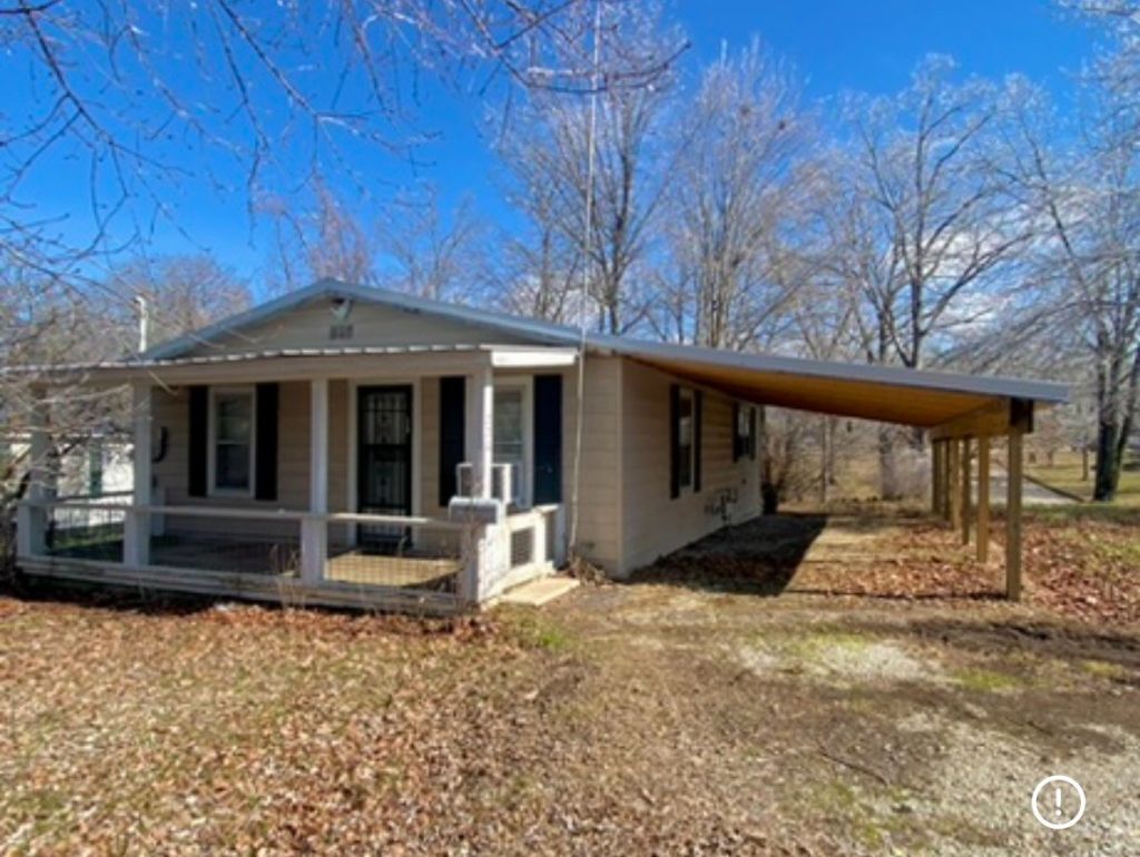 220 Finerty Dr , Hohenwald, TN 38462 Main Photo