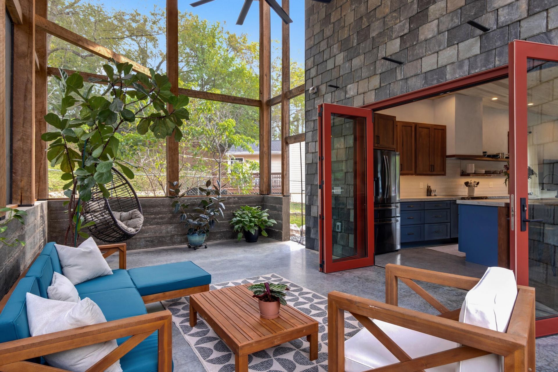 501 Village Ct , Nashville, TN 37206 Main Photo