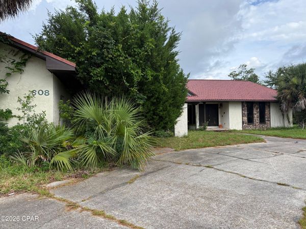 608 Plantation Drive, Panama City, FL 32404