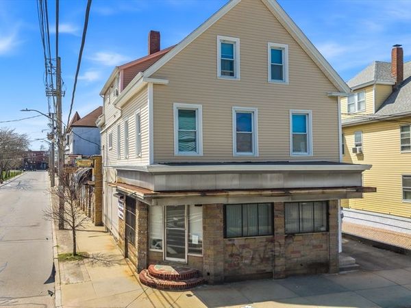 305-309 Rivet St, New Bedford, MA 02744