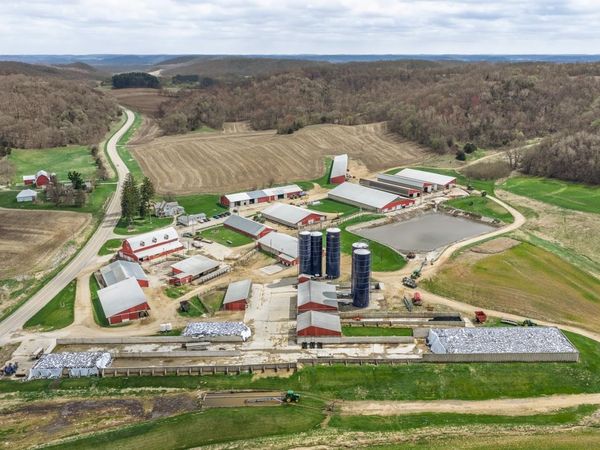 E8985 County B Road, Sauk City, WI 53588