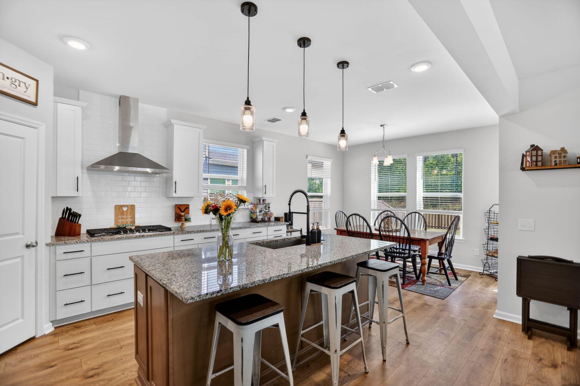 271 Wappoo Trace Lane Photo 12