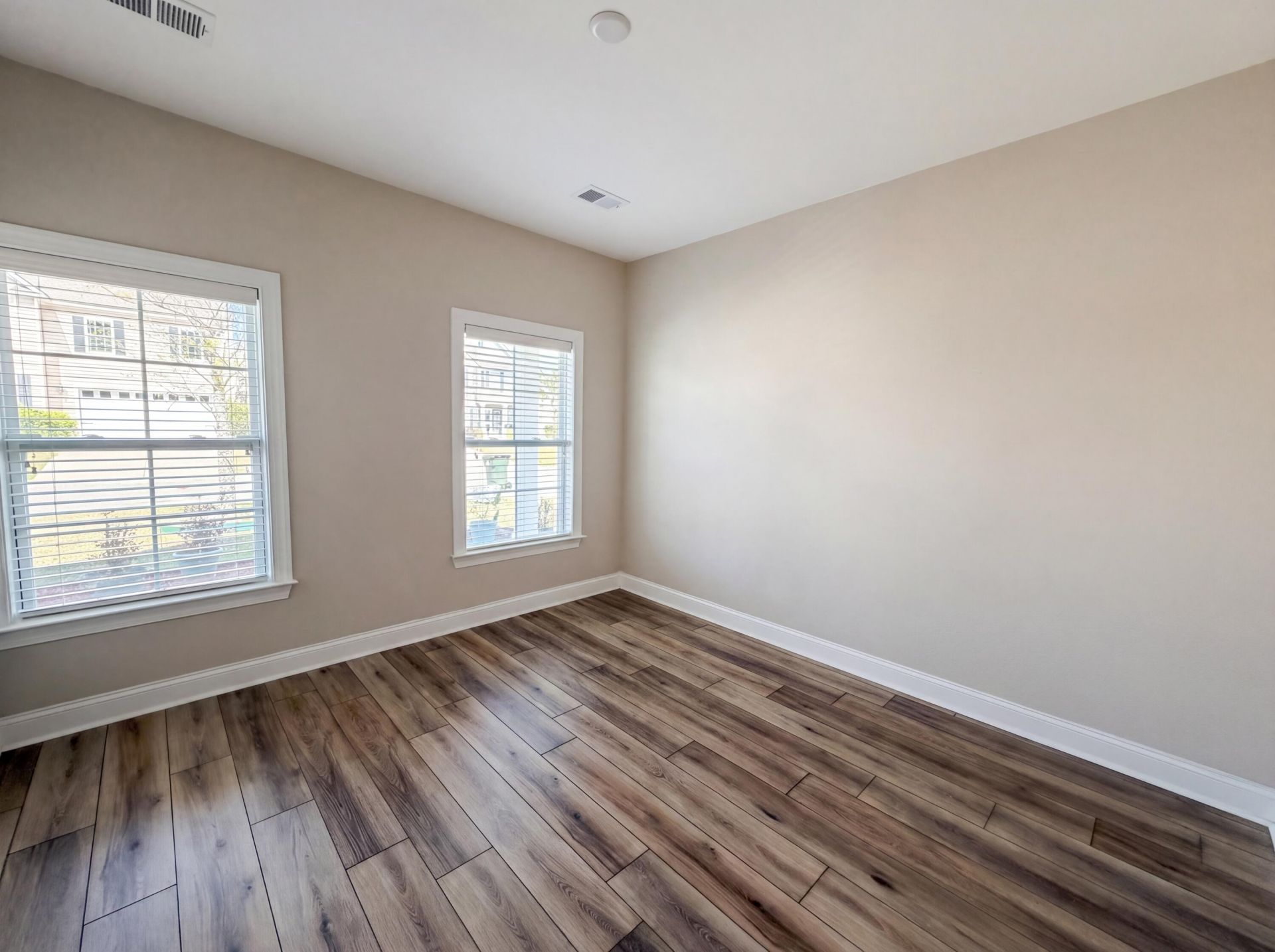 537 Nandina Drive Photo 13