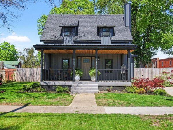 212 W Cass Street, Bangor, MI 49013