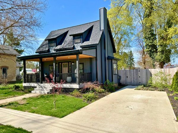 212 W Cass Street, Bangor, MI 49013