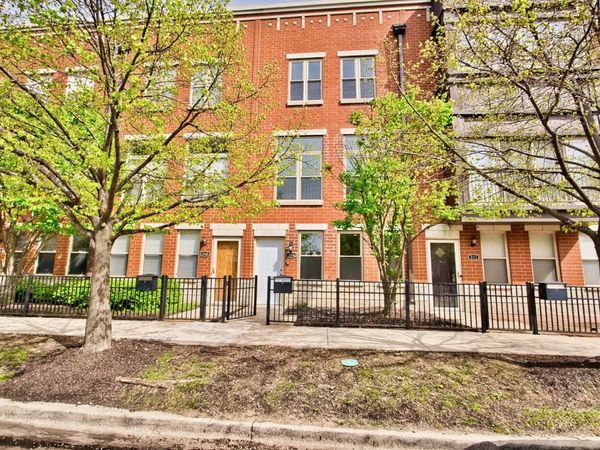 350 E Eastgate Place, Chicago, IL 60616