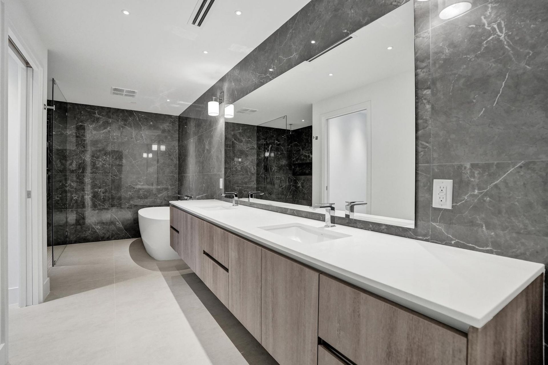 407 N Riverside Drive, Unit 602, Pompano Beach, FL 33062 Photo